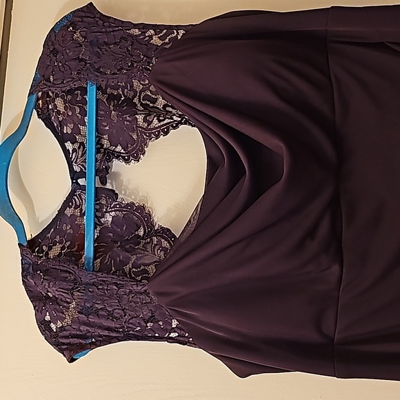 Dress - Picture 2 of 6